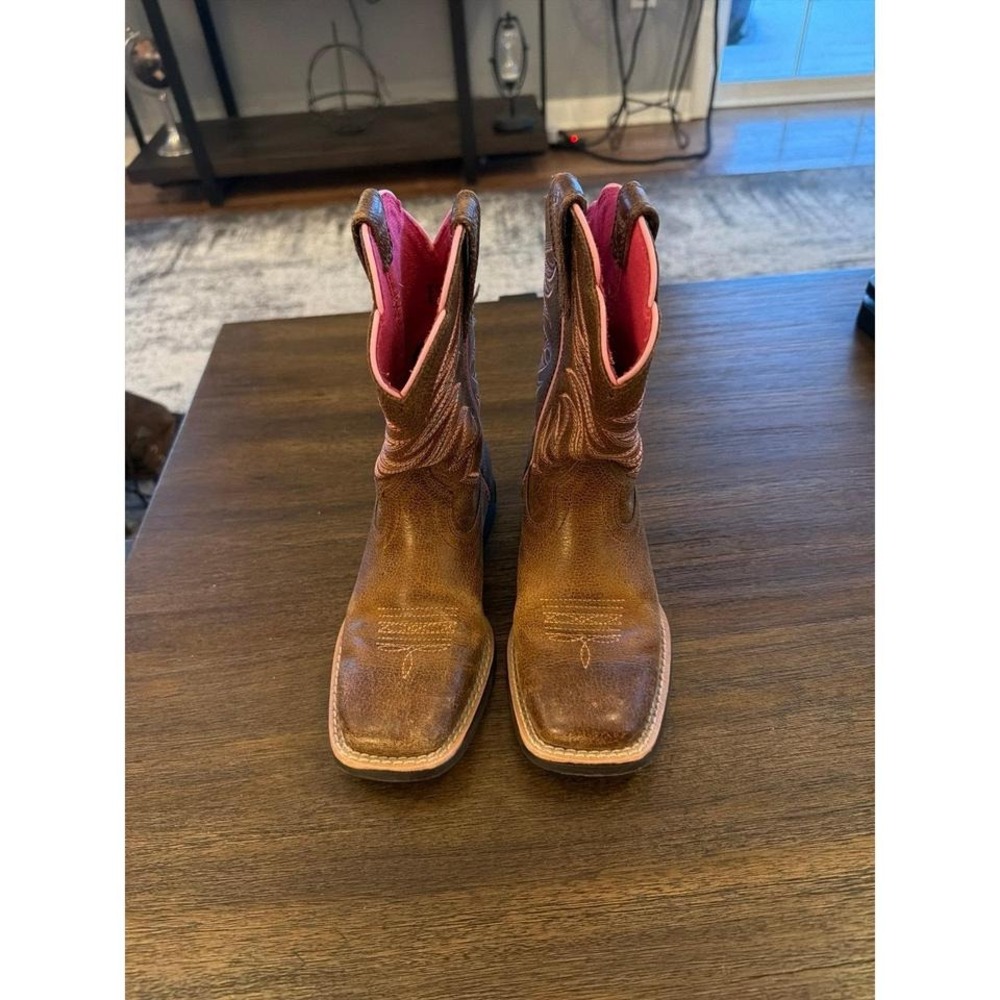 Ariat Western Leather Boots Cowgirl Box Toe Pink Accents Size 12 Girls - Picture 2 of 6